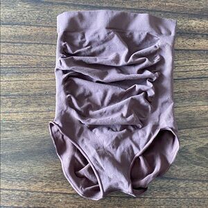 Skims Maternity Sculpting High Waist Brief Cocoa S/M NWOT